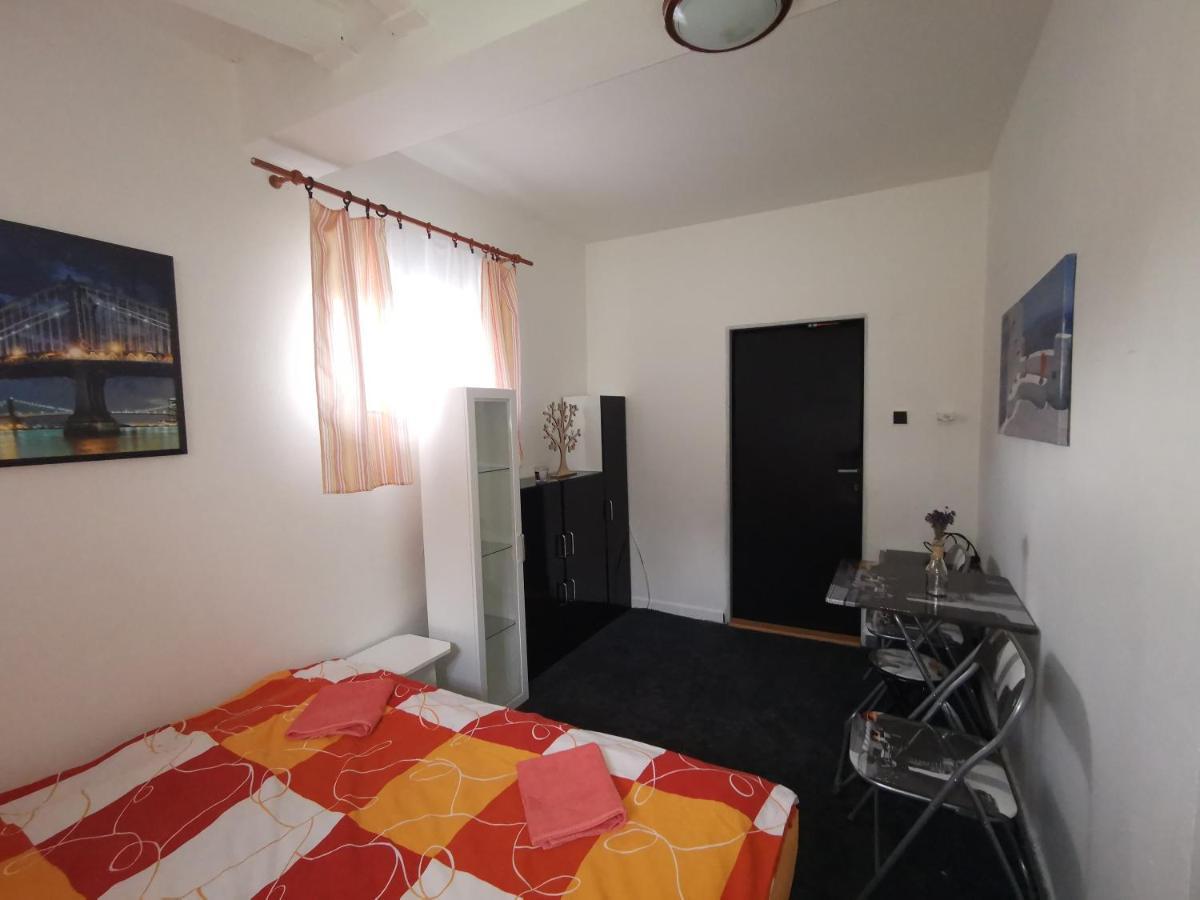 Hotel Penzion Tomy Na Plazi Frymburk Zewnętrze zdjęcie